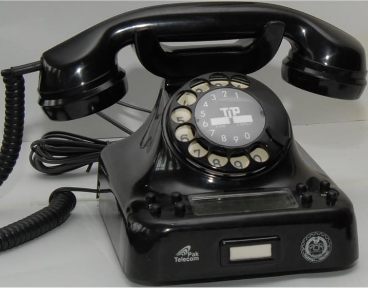 old phone.jpg
